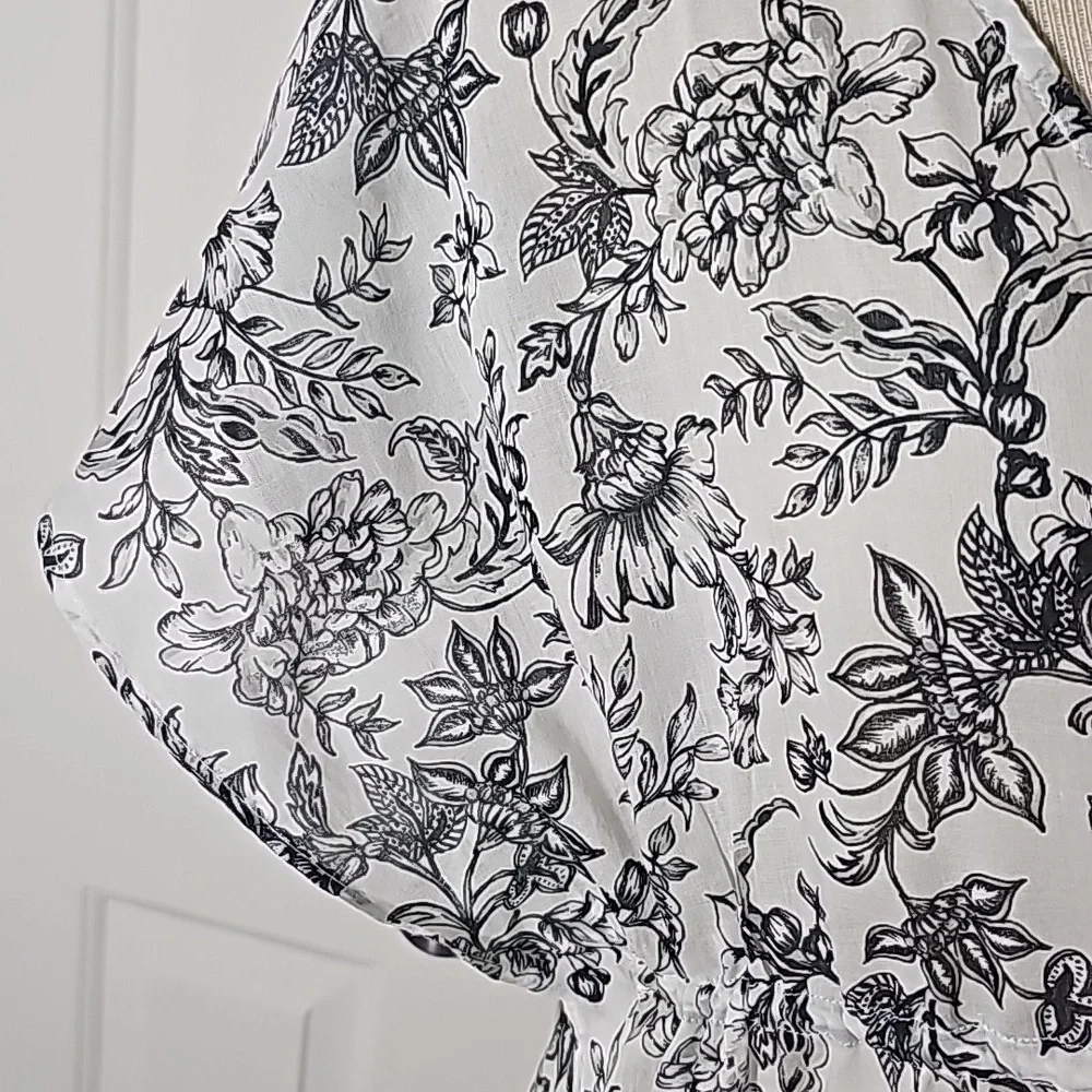 RALPH LAUREN, white with black floral print. OS.‎ Empire waist tie cover up.